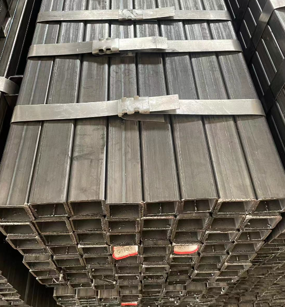 保定工业用梯子 镀锌管焊接梯子 铁梯子方管梯