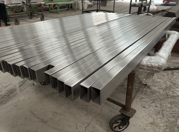 保定新能源汽车用不锈钢方管 现货